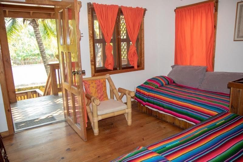 Seabreeze Inn West End Dış mekan fotoğraf