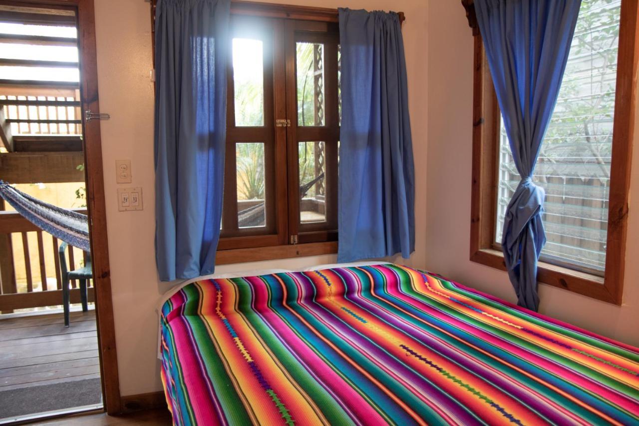 Seabreeze Inn West End Dış mekan fotoğraf