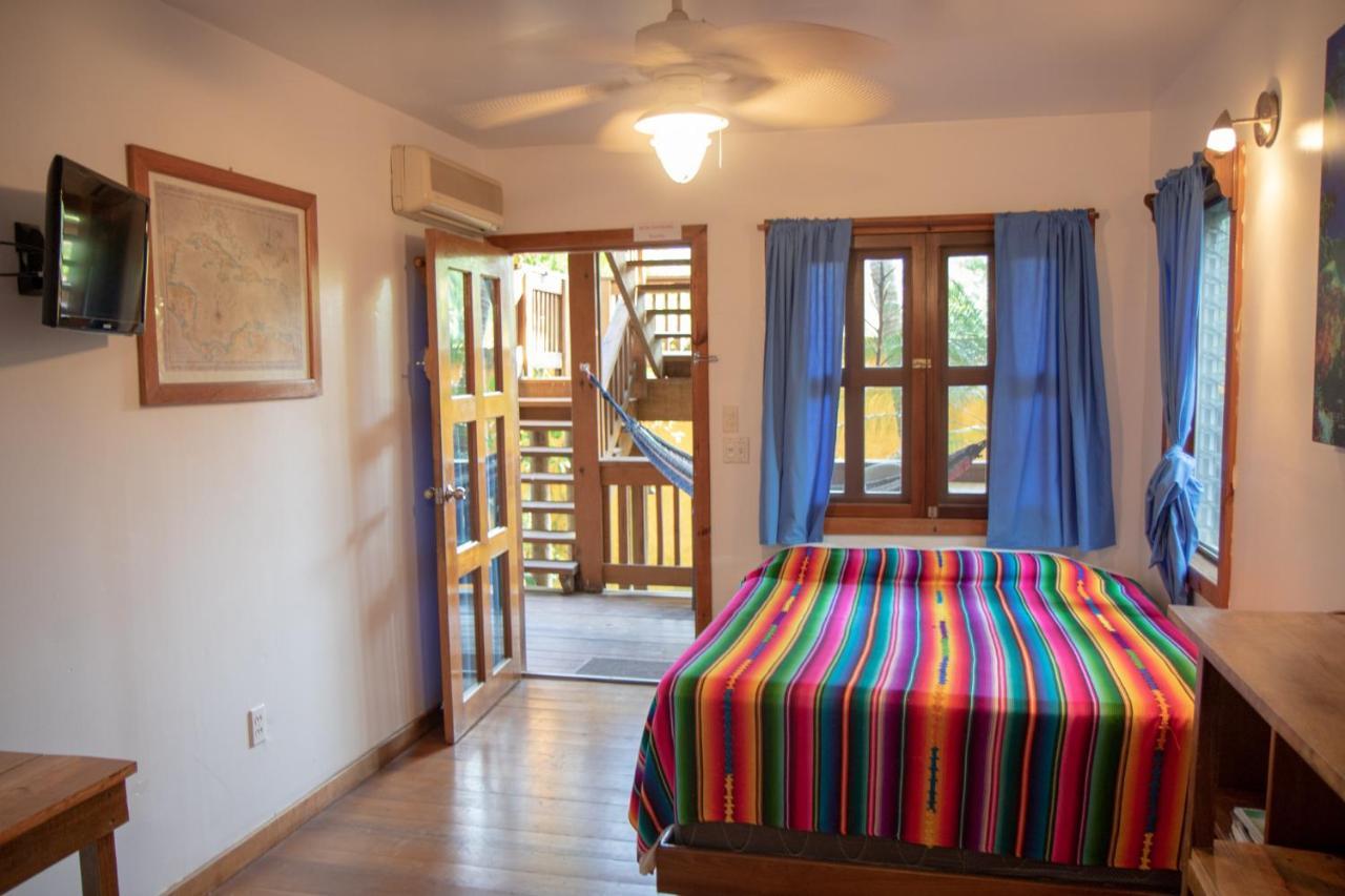 Seabreeze Inn West End Dış mekan fotoğraf
